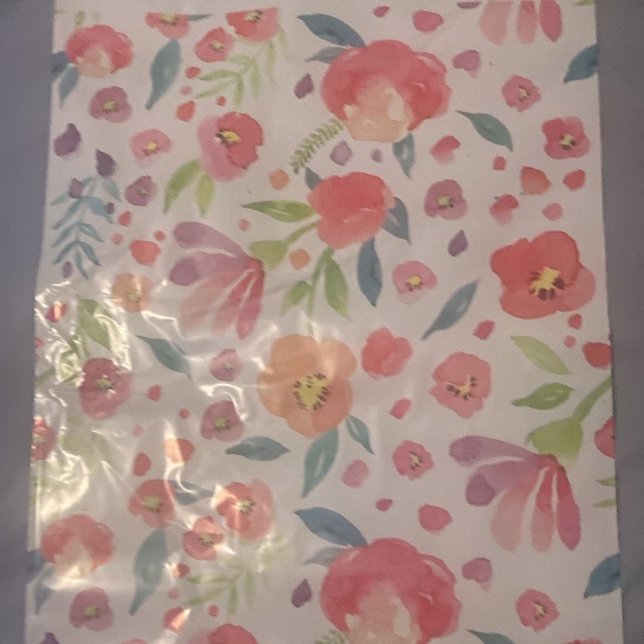 Poly Mailers happy faces 19” X 14.5” (10) - Picture 4 of 4